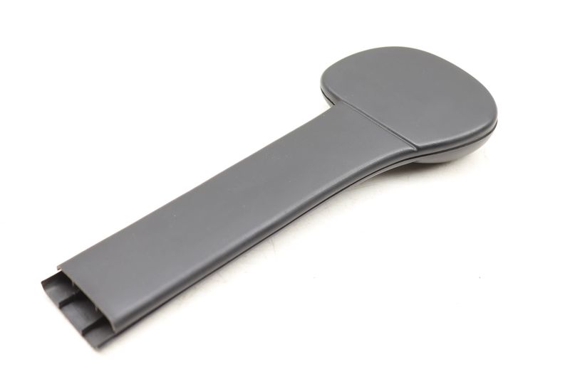 Seat Belt Guide / Trim - Outer 703857718 — Used (SKU 508446)