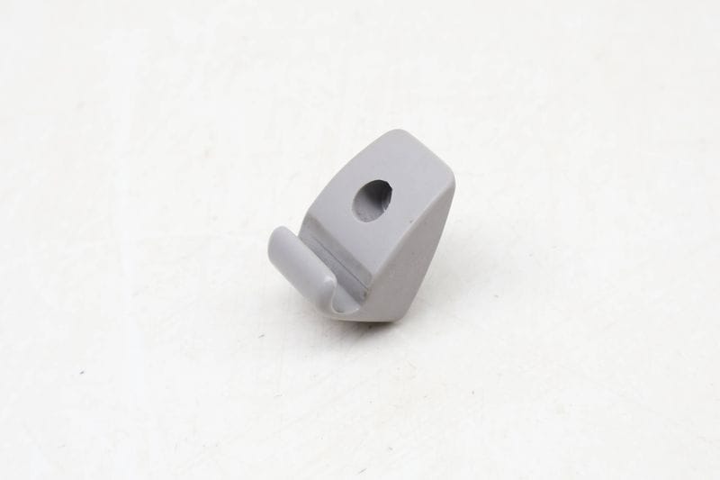 Sun Visor Clip / Bracket 7D1857561C — Used (SKU 631235)