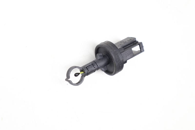 Temp / Temperature Sensor 701907543 — Used (SKU 631403)