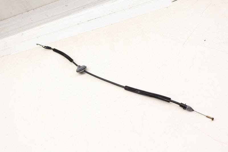 Interior Door Handle Release / Bowden Cable 3B0837085E — Used (SKU 702176)
