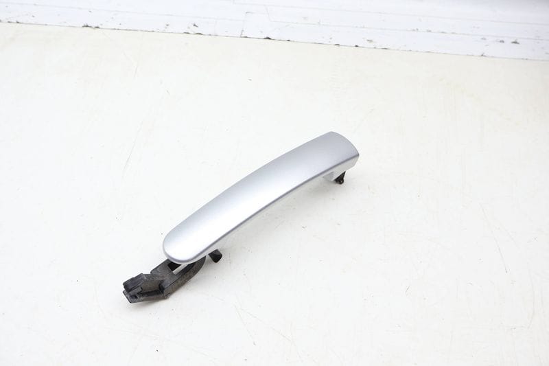Exterior Door Handle 3B0837207 — Used (SKU 702219)