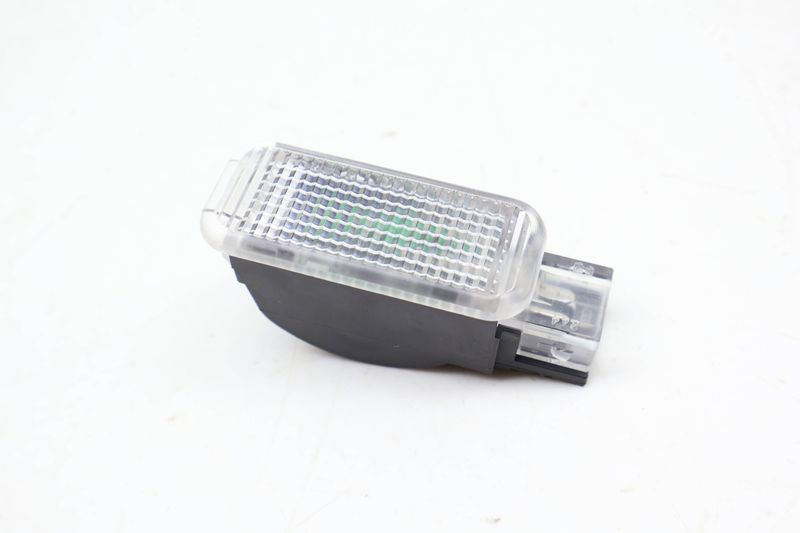 Interior Clear Light 3B0947415B — Used (SKU 702017)