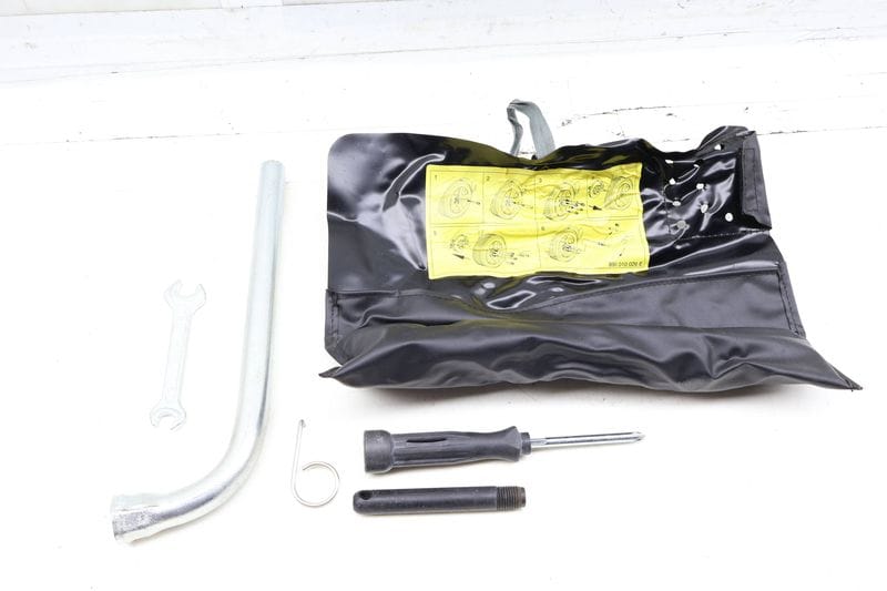 Tool Kit 443012027 — Used (SKU 702295)