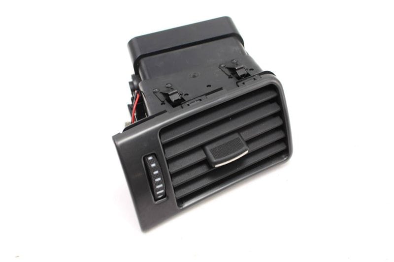 Dash Climate Air Vent 4B1820901 — Used (SKU 190329)