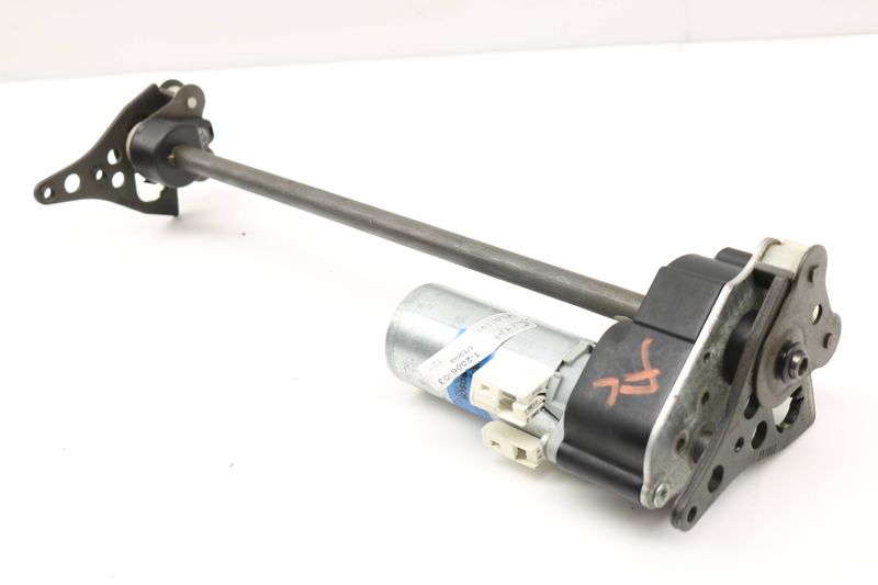 Front Tilt Seat Motor 52107111879 — Used (SKU 385425)