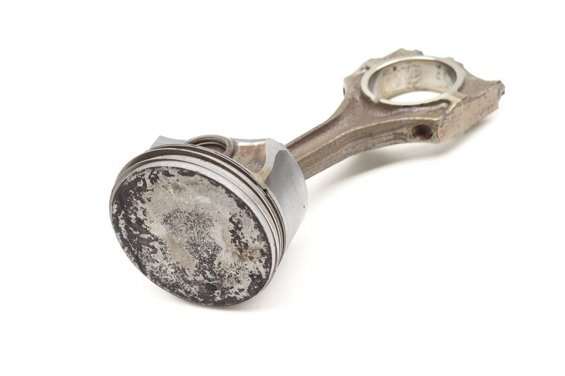 Piston / Connecting Rod 11257506222 — Used (SKU 580548)