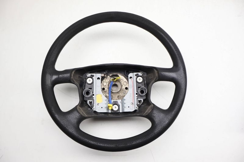 4-SPOKE Steering Wheel 7D0419091P — Used (SKU 717774)
