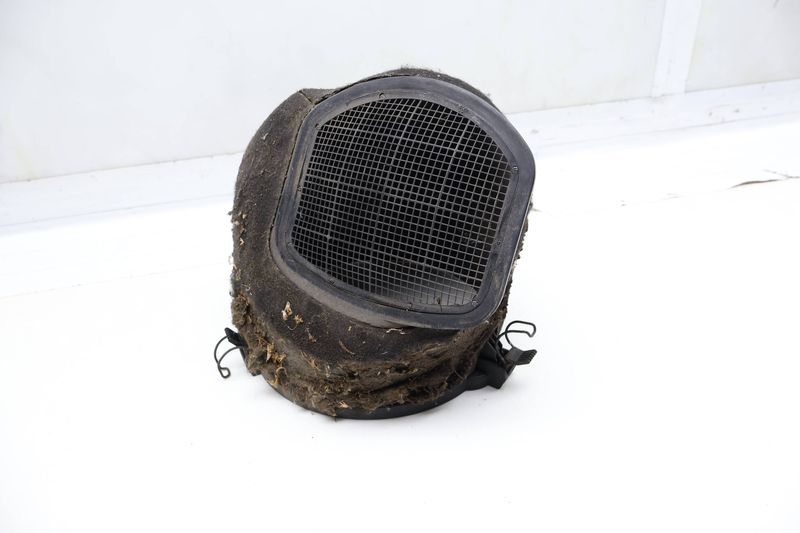 Cabin Air Filter Housing 701815915C — Used (SKU 717829)