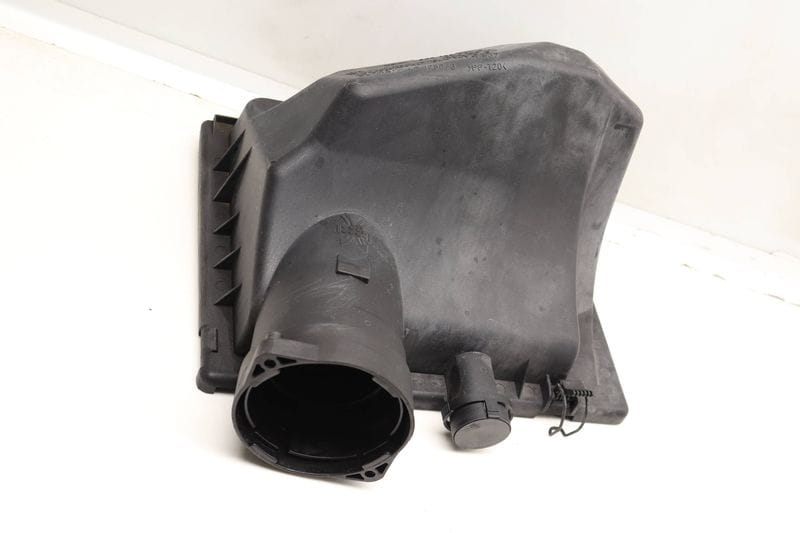 Engine Air Filter Housing Box - Upper Half 022129601D — Used (SKU 605960)