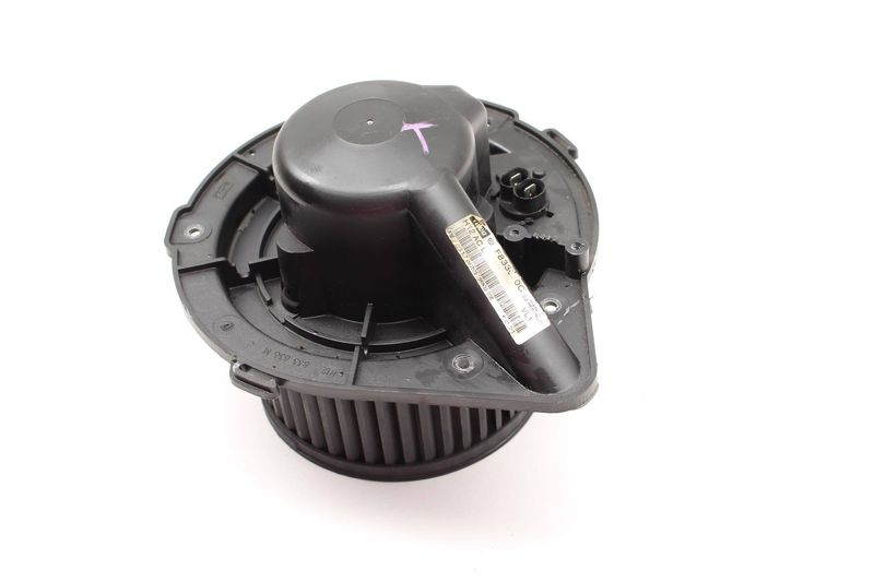 Blower Motor / Fan 357820021 — Used (SKU 257789)