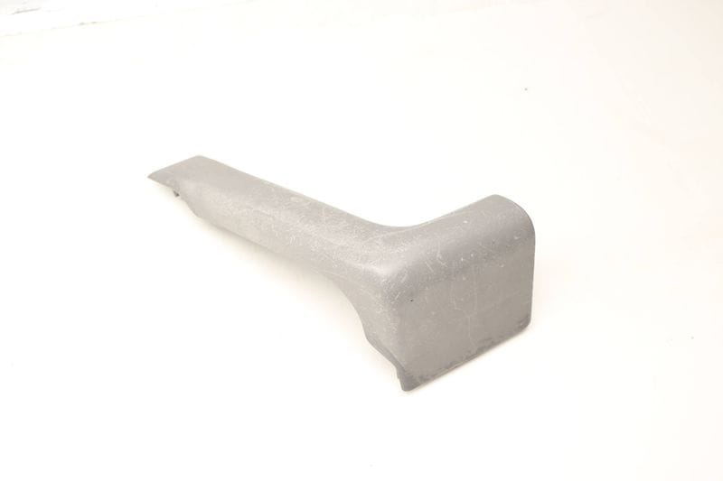 Door Grab Handle / Pull Outer Trim 7D0867198C — Used (SKU 605777)