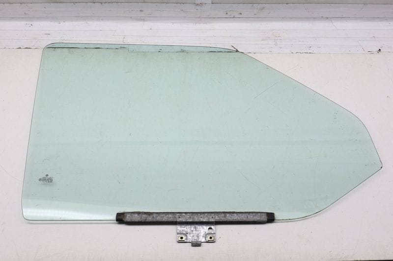 Door Window Glass 703845202 — Used (SKU 717993)
