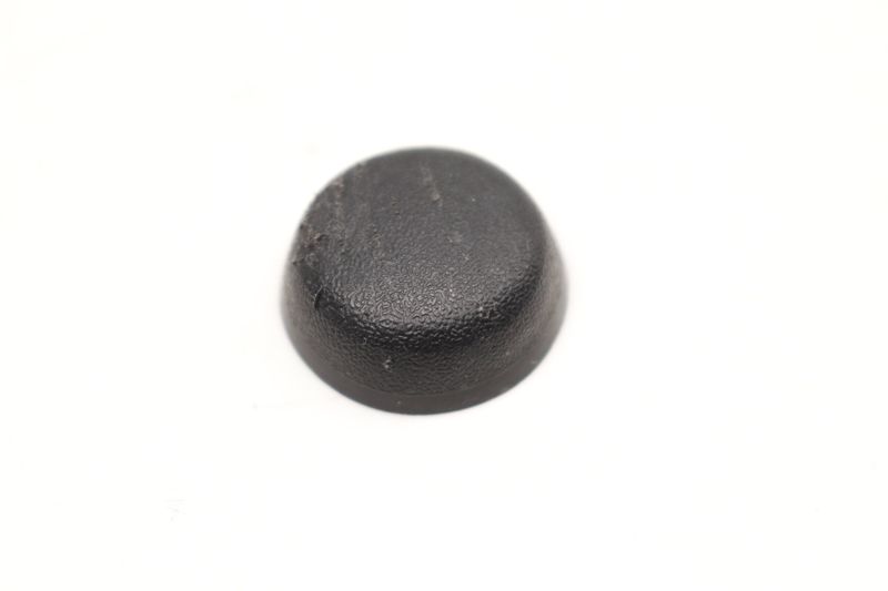 Seat Belt Buckle Cap 281857797 — Used (SKU 605905)