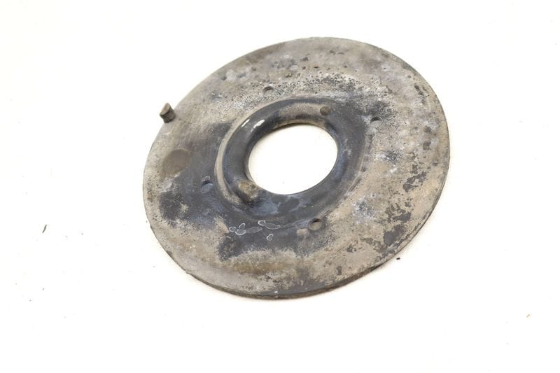 Lower Coil Spring Bushing / Mount 701511139 — Used (SKU 515444)