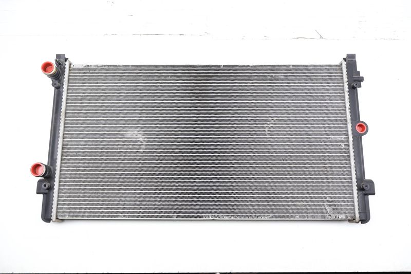 Radiator 7D0121253C — Used (SKU 717989)