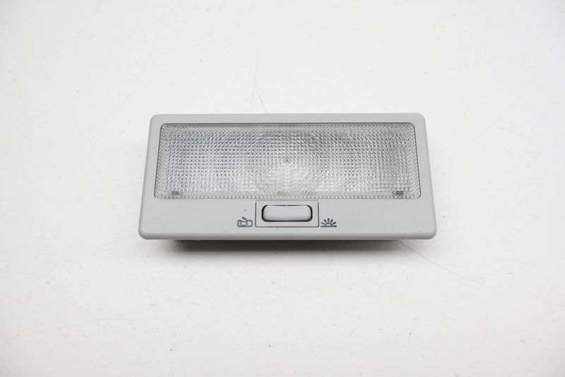 Dome / Reading Light 357947111 — Used (SKU 717572)