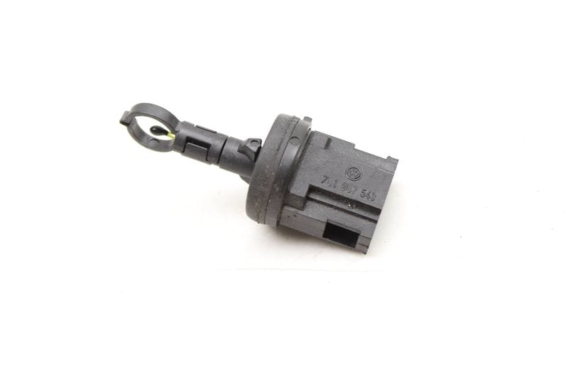 Temp / Temperature Sensor 701907543 — Used (SKU 462598)
