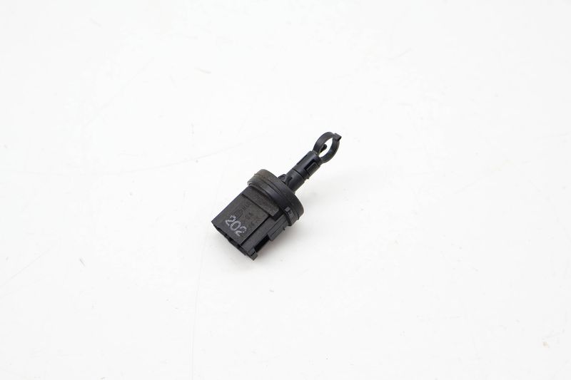Temp / Temperature Sensor 701907543 — Used (SKU 717679)