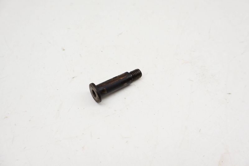 Timing Chain Guide Pin 071109515 — Used (SKU 718010)
