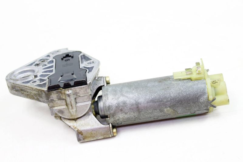 Rear Tilt Seat Motor w/ Transmission 8E0959112 — Used (SKU 198204)