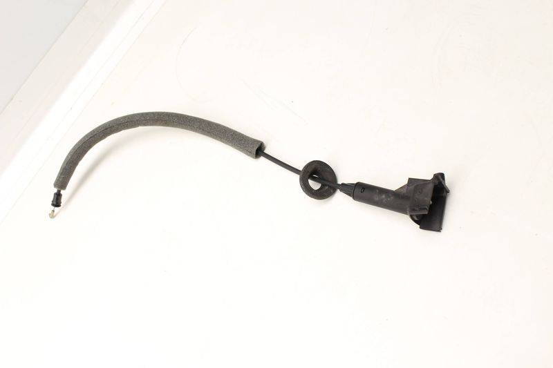 Gas / Fuel Filler Door Cable 4E0810899C — Used (SKU 264061)