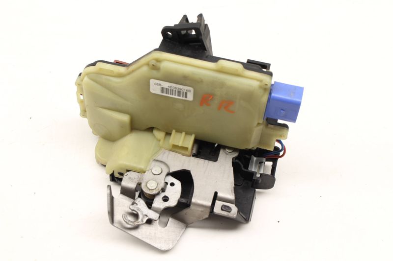 Door Latch / Lock Actuator 4E0839016B — Used (SKU 263735)