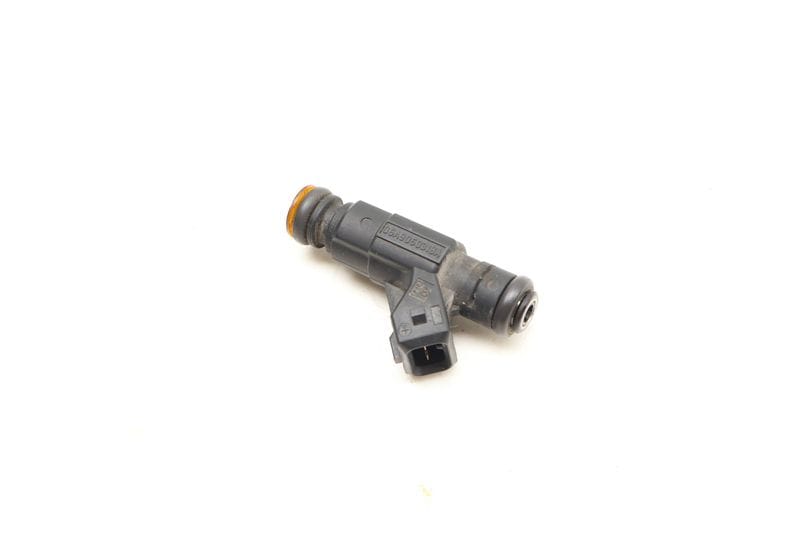 Fuel Injector 06A906031BA — Used (SKU 685628)