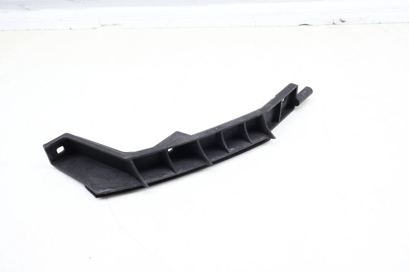 Bumper Guide / Bracket 8N0807454 — Used (SKU 685234)