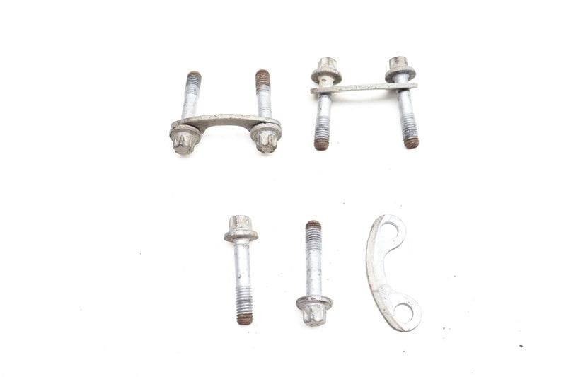 CV Axle Flange Bolt / Plate Set (3) 33207522163 — Used (SKU 655791)