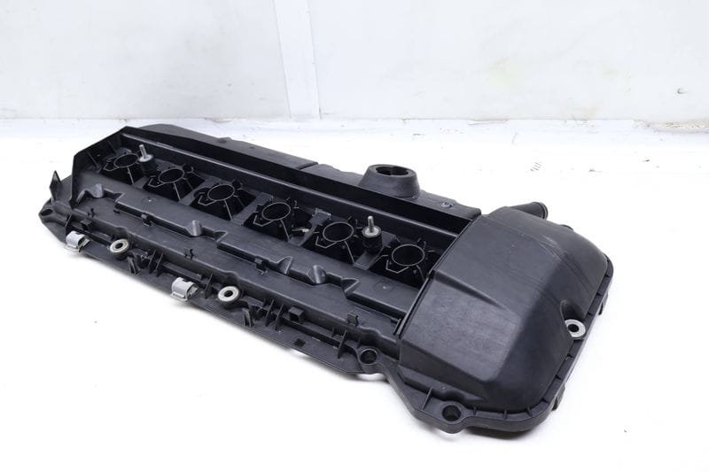 Engine Valve / Cylinder Head Cover 11127512840 — Used (SKU 655890)