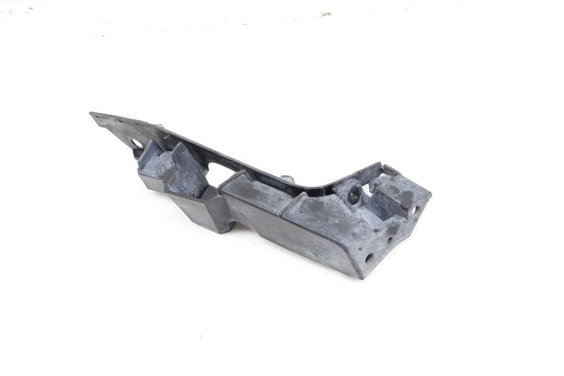 Bumper Mount Bracket 51113400920 — Used (SKU 655809)