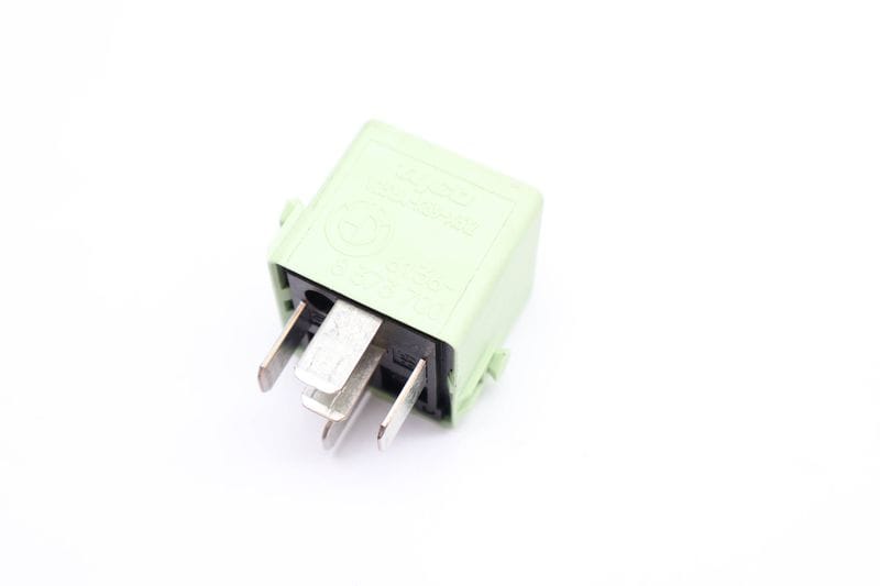 Relay 61368373700 — Used (SKU 655659)