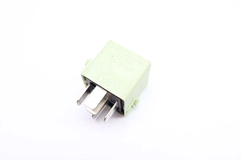 Relay 61368373700 — Used (SKU 655664)