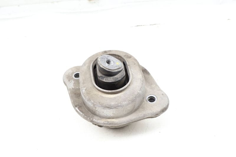 Engine / Motor Mount 22113400336 — Used (SKU 655862)