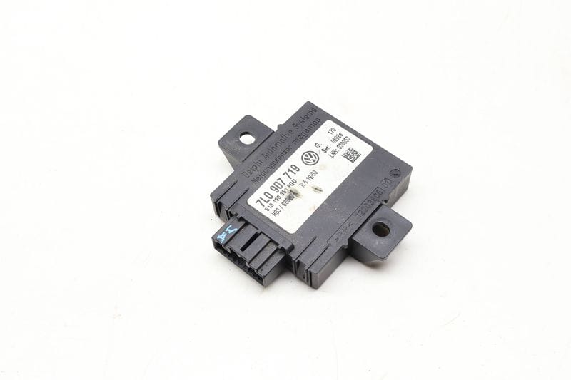 Anti-Theft Control Module 7L0907719 — Used (SKU 639804)