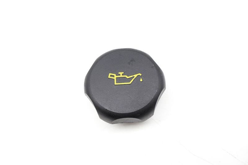 Engine Oil Cap 94810703501 — Used (SKU 714658)