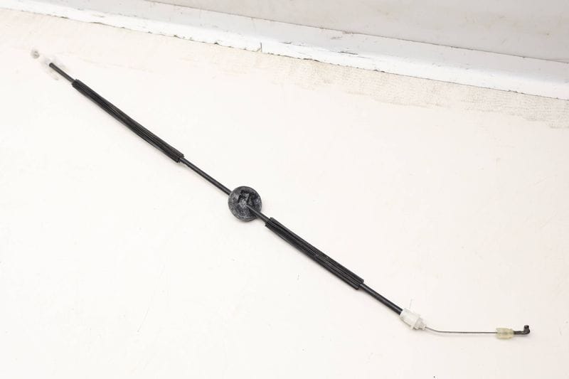 Interior Door Handle Release / Bowden Cable 7L5837085 — Used (SKU 617576)