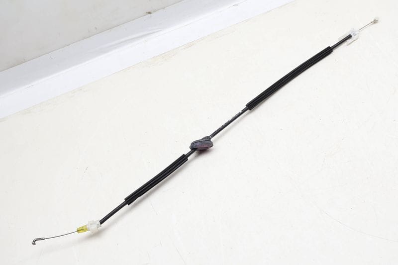 Interior Door Handle Release / Bowden Cable 7L5837085 — Used (SKU 639989)