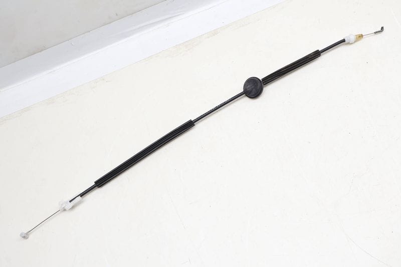 Interior Door Handle Release / Bowden Cable 7L5837085 — Used (SKU 639990)