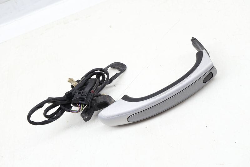Exterior Door Handle 7L5837205B — Used (SKU 639998)