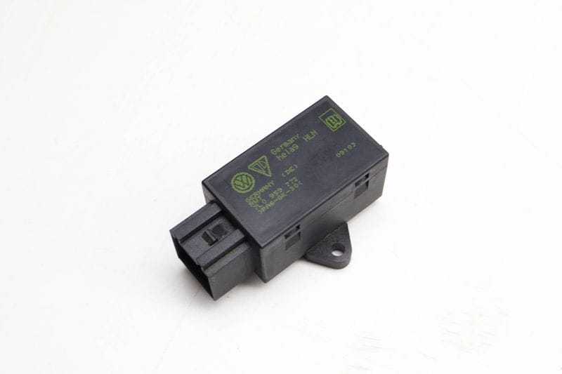 Heated Seat Control Module / Unit 7L0959772 — Used (SKU 639831)