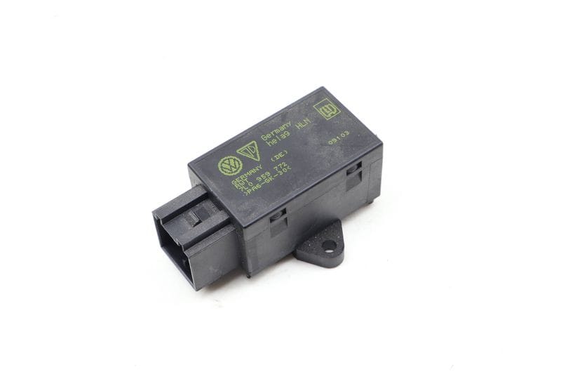 Heated Seat Control Module / Unit 7L0959772 — Used (SKU 640200)