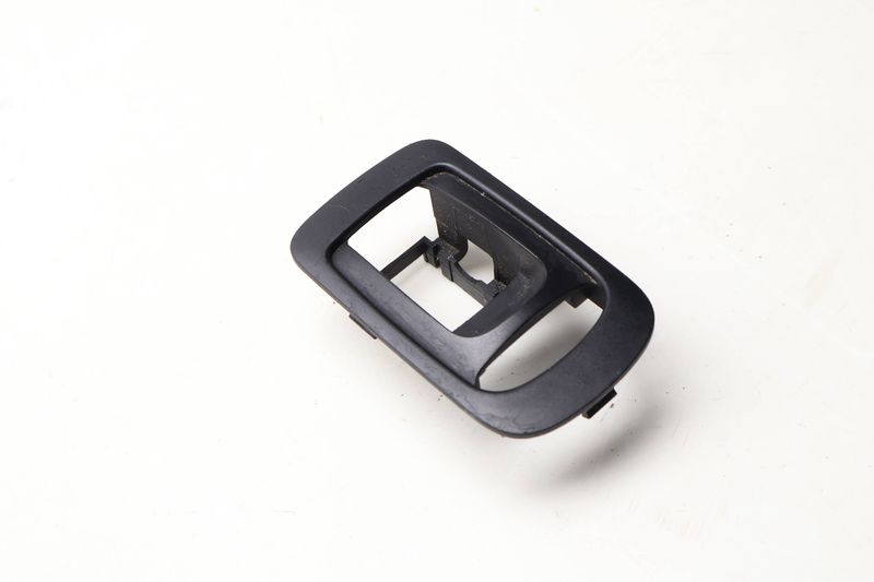 Door Window Switch Trim / Bezel 7L5959858 — Used (SKU 639878)