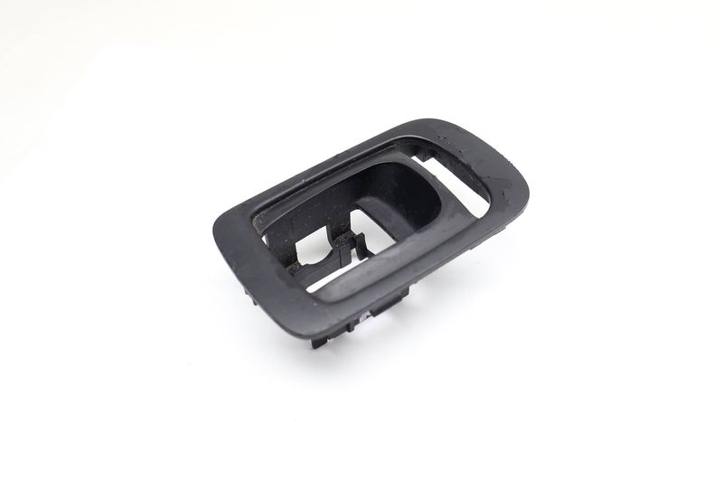 Door Window Switch Trim / Bezel 7L5959858 — Used (SKU 714574)