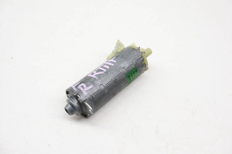 Rear Tilt / Height Adjustment Seat Motor 7L0959112 — Used (SKU 714827)