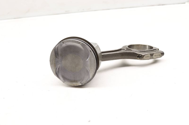 Piston / Connecting Rod 94810303134 — Used (SKU 454979)