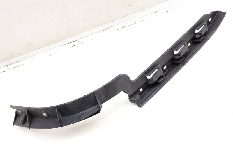 Bumper Mount Bracket 7L5807393C — Used (SKU 617929)