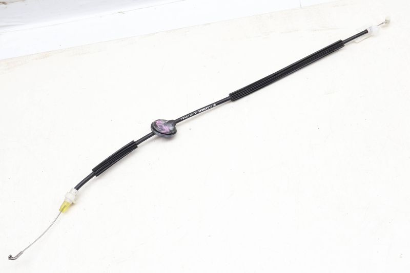Interior Door Handle Release / Bowden Cable 7L5839085 — Used (SKU 639993)
