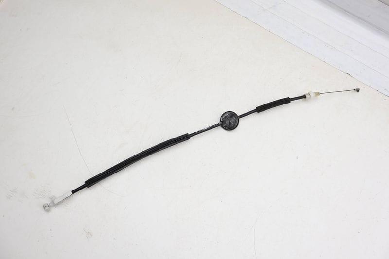 Interior Door Handle Release / Bowden Cable 7L5839085 — Used (SKU 714800)