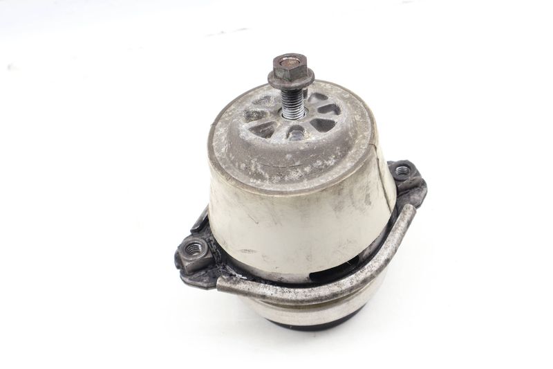 Engine / Motor Mount 94837505001 — Used (SKU 640130)
